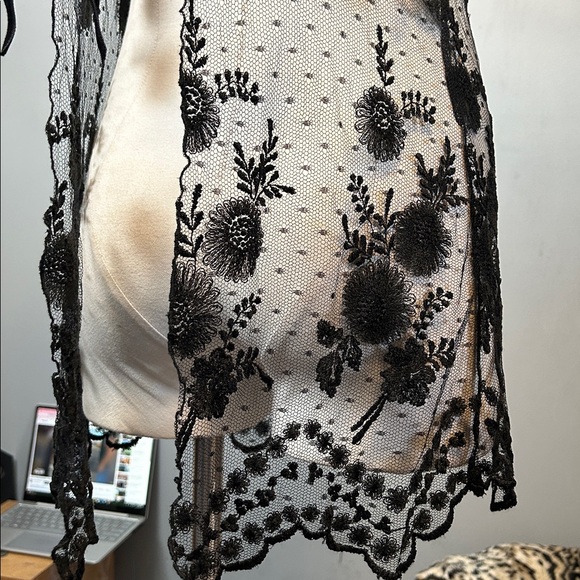 Vintage Trelise Cooper black lace embroidered mesh lingerie with open back tie - Picture 5 of 16